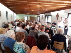 Une assemblée attentive